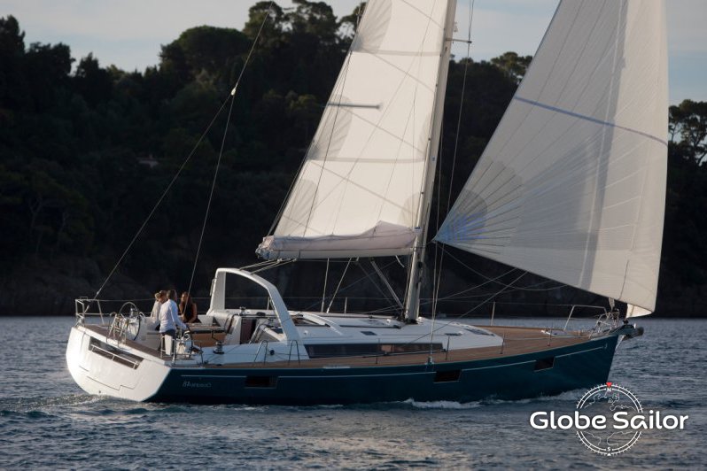 Sailboat Oceanis 48