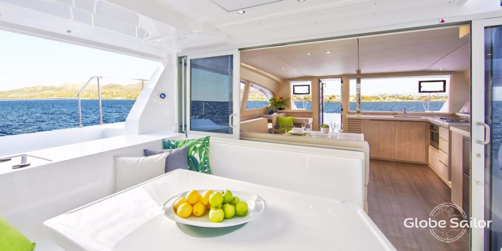 Catamarano Leopard 40