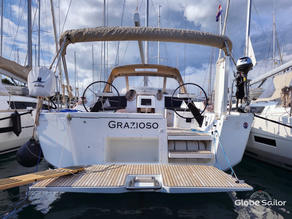 Sailboat Dufour 430 Grand Large