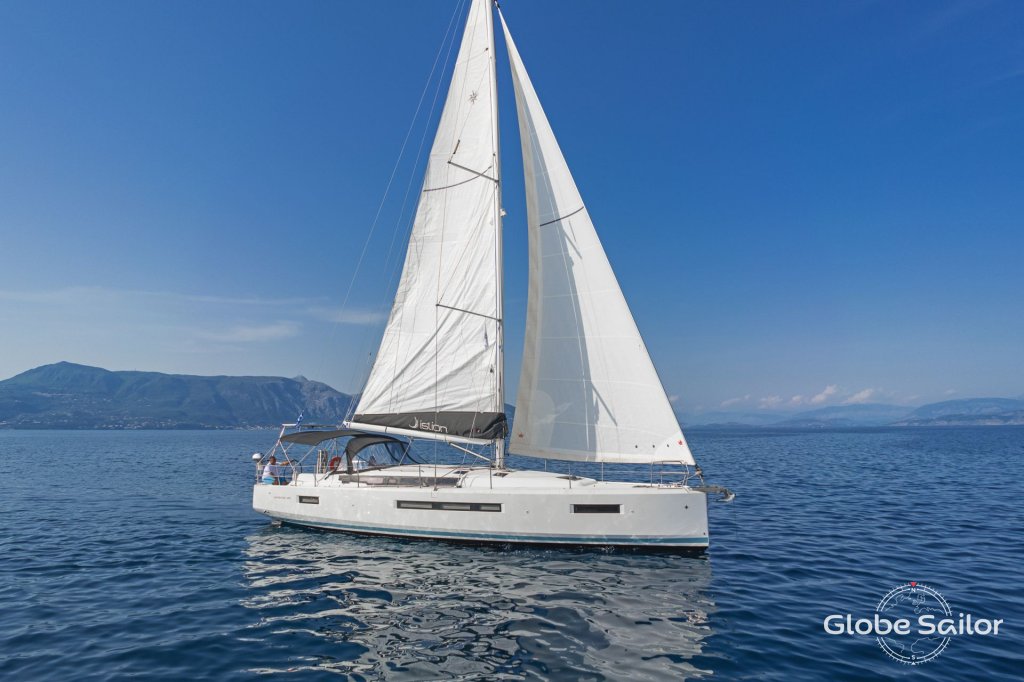 Парусная яхта Sun Odyssey 490