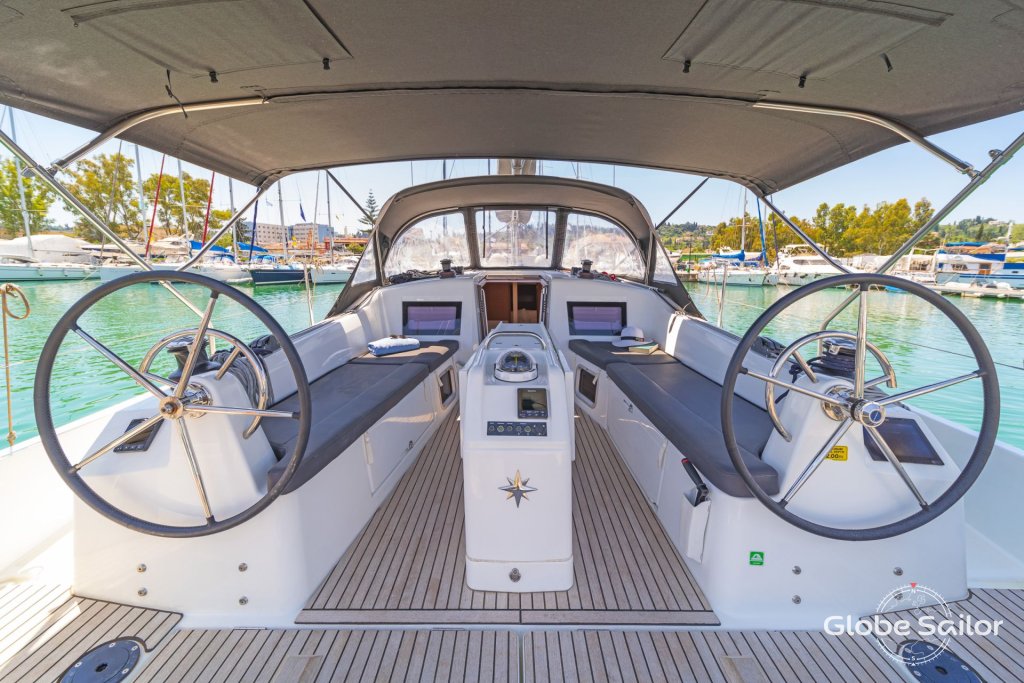 Sailboat Sun Odyssey 410