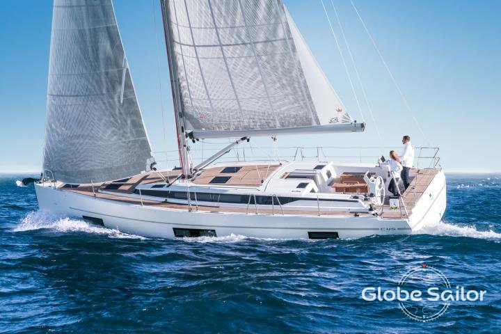 Sailboat Bavaria C45