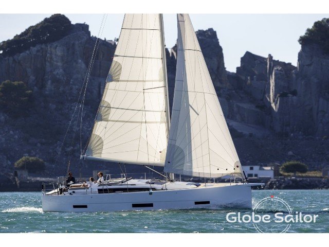 Sailboat Dufour 390 Grand Large