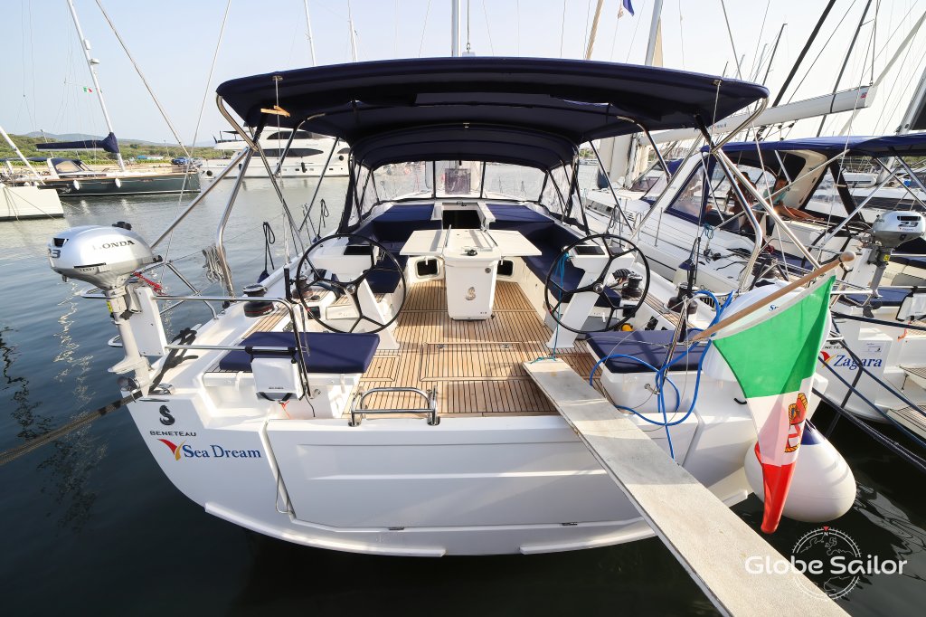 Sailboat Oceanis 51.1