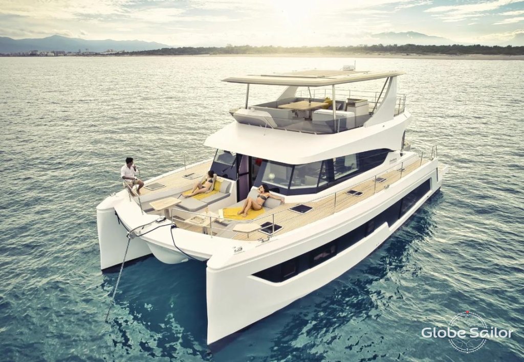 Power Catamaran Aventura 50 MY