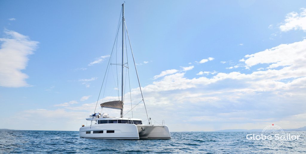 Катамаран Dufour 48 Catamaran