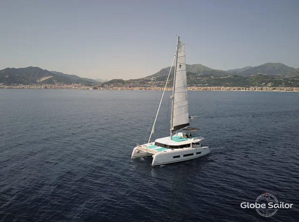 Катамаран Dufour 48 Catamaran