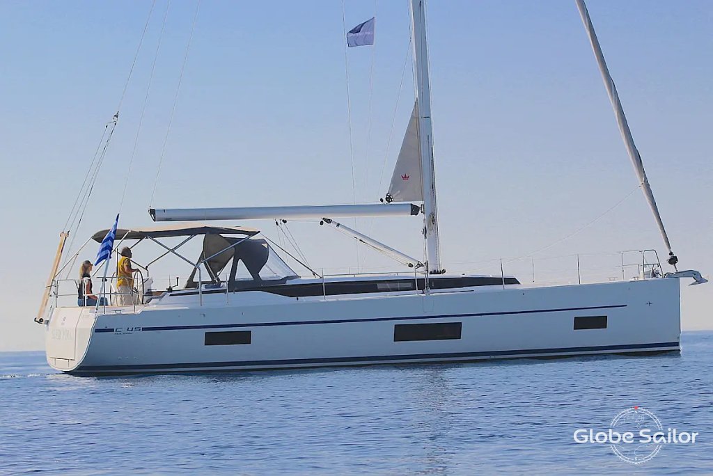 Sailboat Bavaria C45