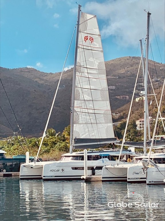 Catamarán Aura 51