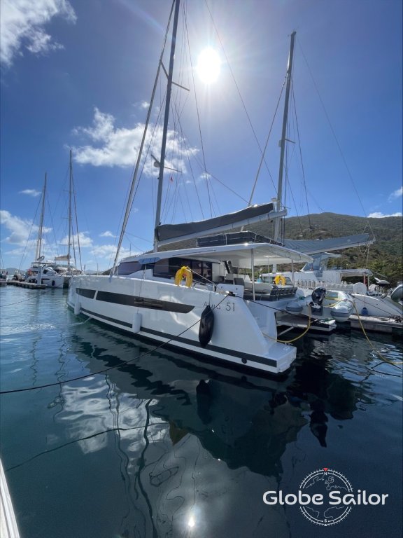 Catamaran Aura 51