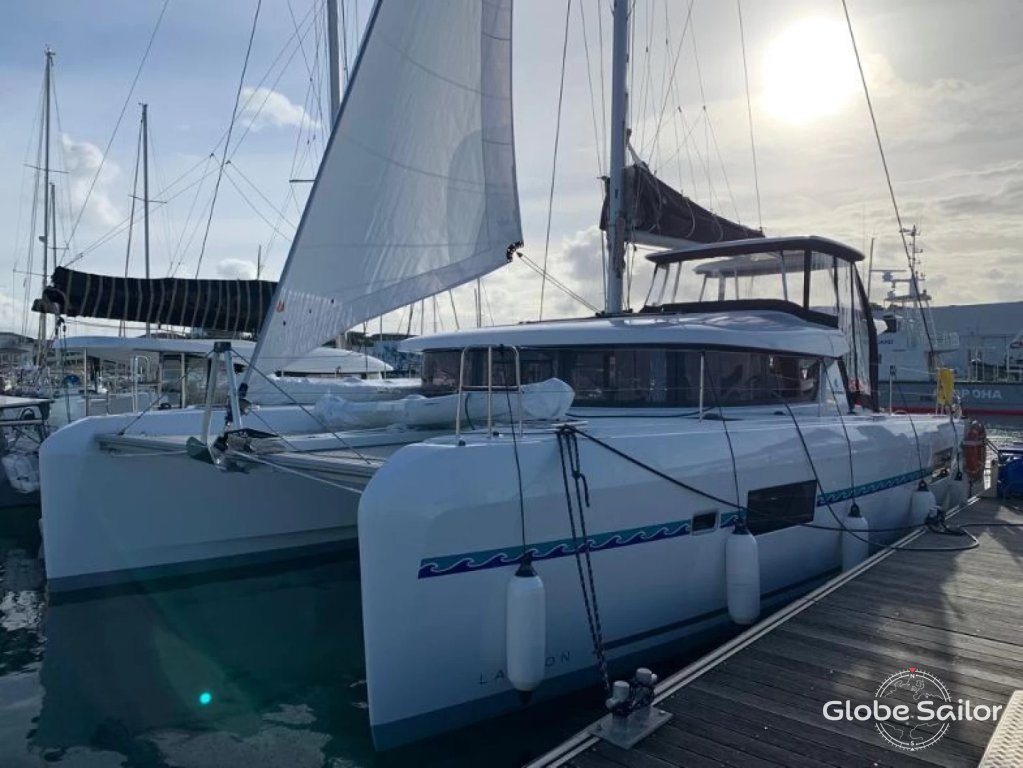 Catamaran Lagoon 42