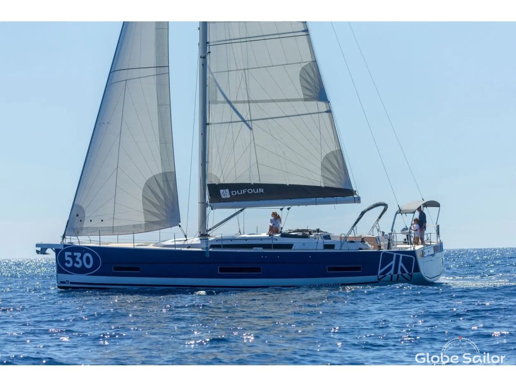 Velero Dufour 530