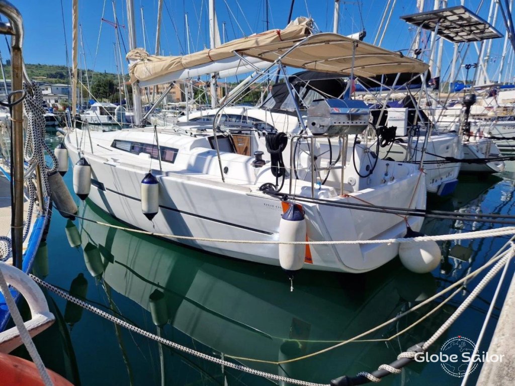 Sailboat Dufour 350 Grand Large