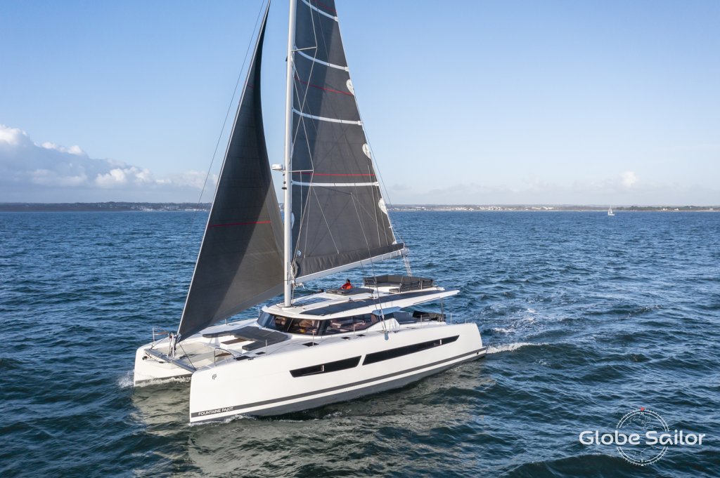 Catamarano Aura 51