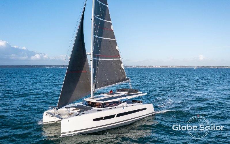 Catamaran Aura 51