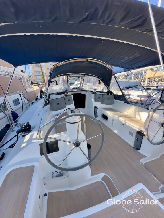 Парусная яхта Sun Odyssey 40