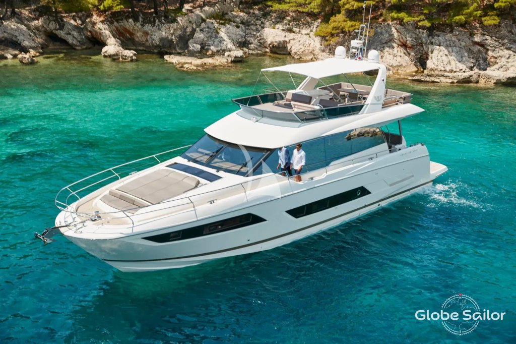 Barco a motor Prestige 680