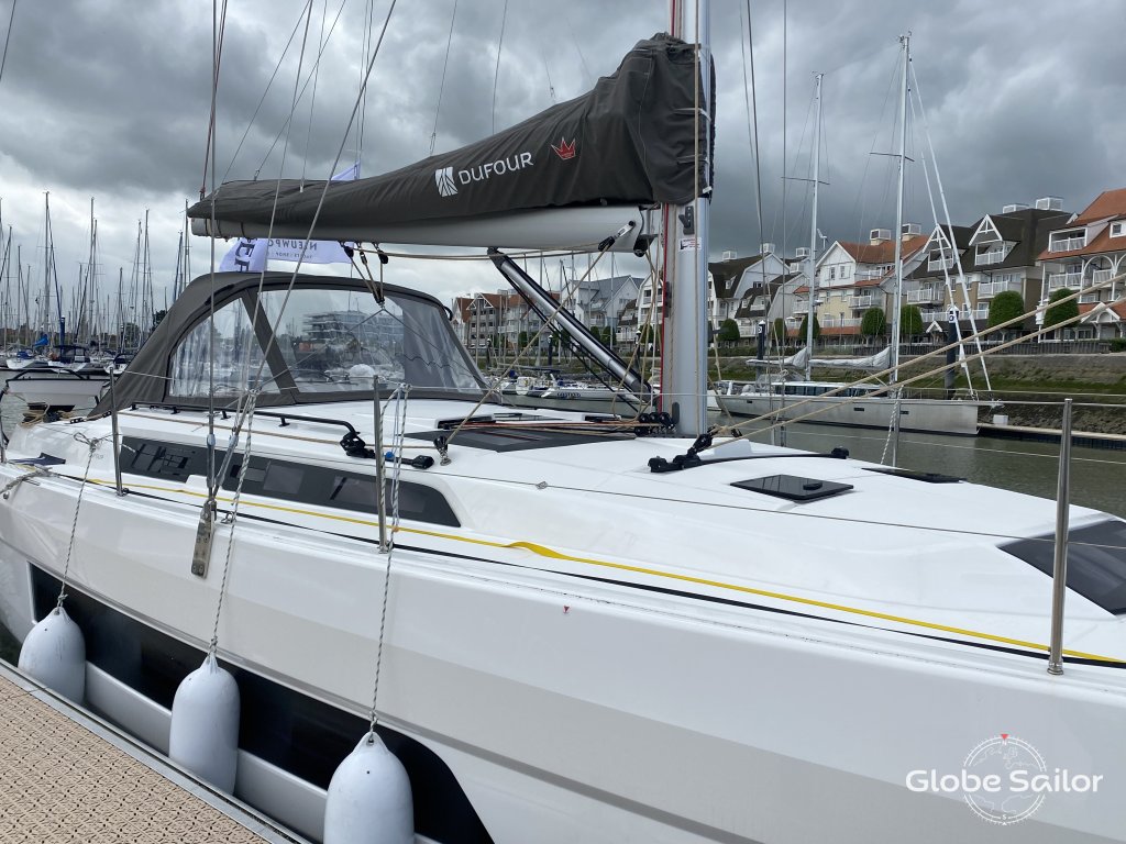 Sailboat Dufour 41